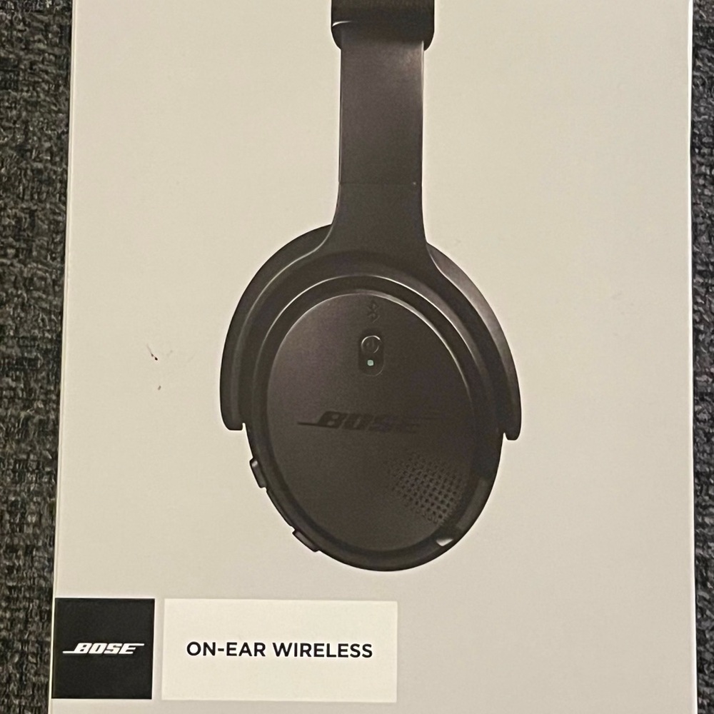 Bose SoundLink On-Ear Wireless Bluetooth Headphones - Black
